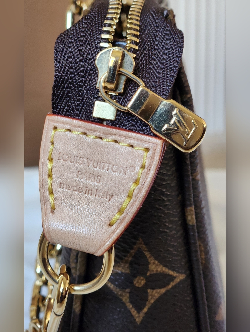 Louis Vuitton Monogram Pochette Accessoires - M82766 - Picture 8 of 14